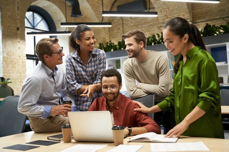 Structuring Conversations for Conversion